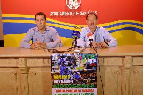 Iván Rodríguez y Jesús Villegas durante la presentación de la prueba.